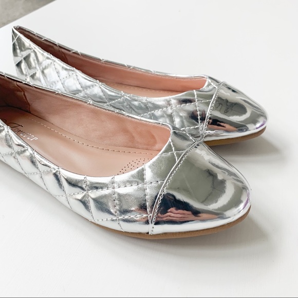 Used Forever Silver Quilted Flats Upgrade-14, size 8 (no box) - Picture 7 of 13